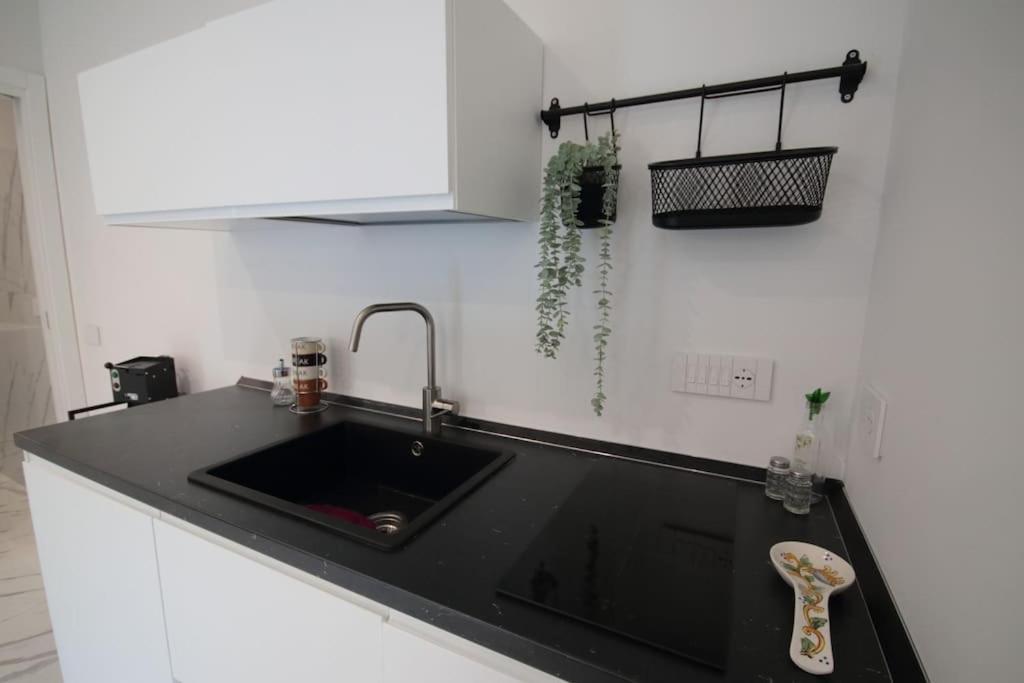 Chiaia Arcoleo House - Sofia Apartment Naples Exterior photo